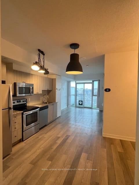 #401 - 16 Mcadam Avenue