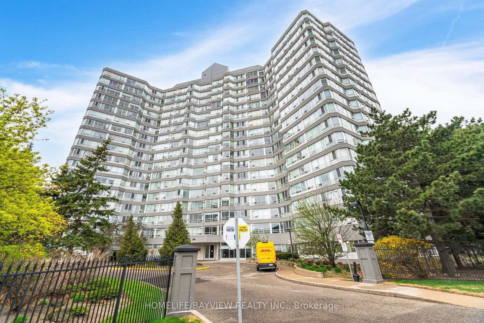 #1508 - 50 Kingsbridge Garden Circle