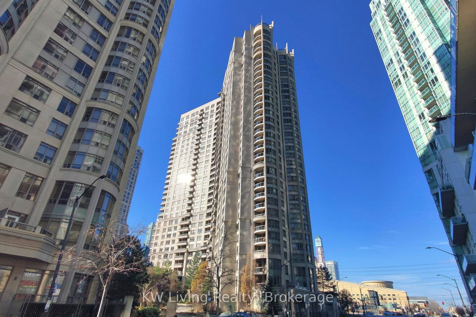 3888 Duke Of York Boulevard, Unit 733
