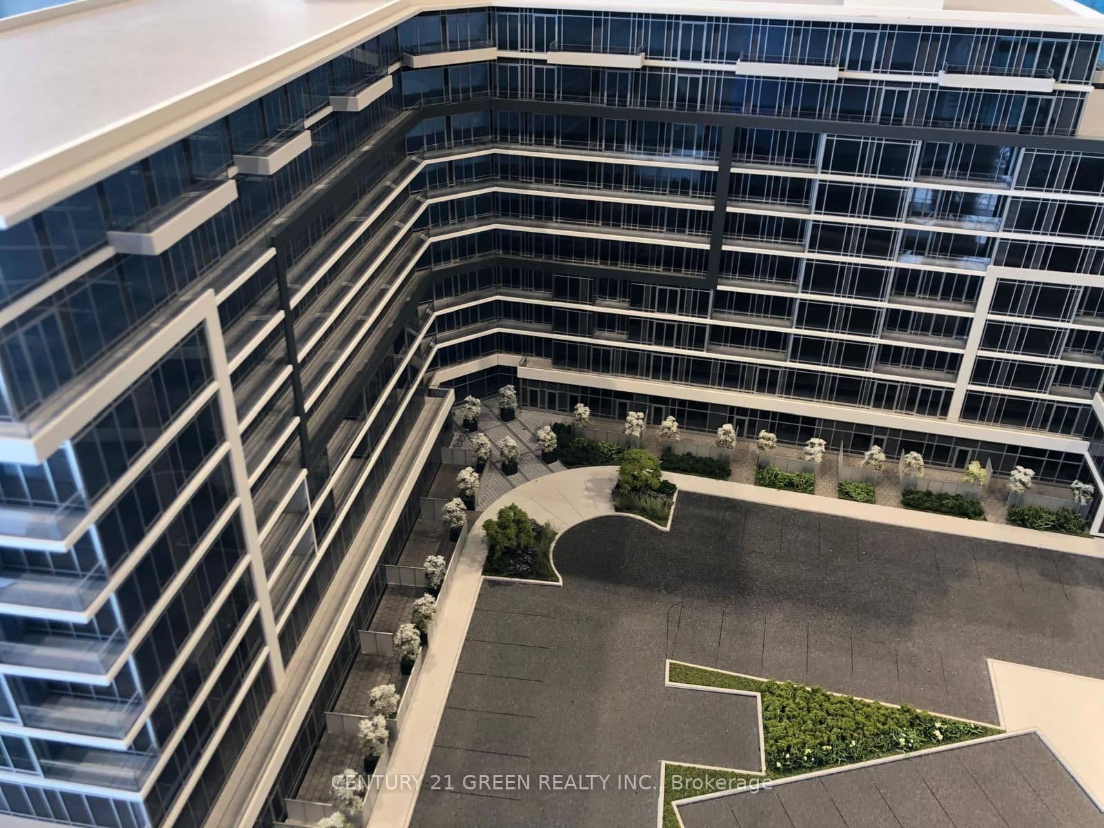 395 Dundas Street W, Unit 242