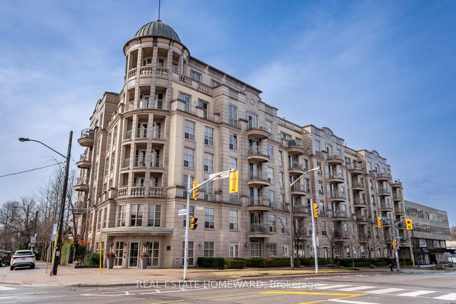 #312 - 3085 Bloor Street W