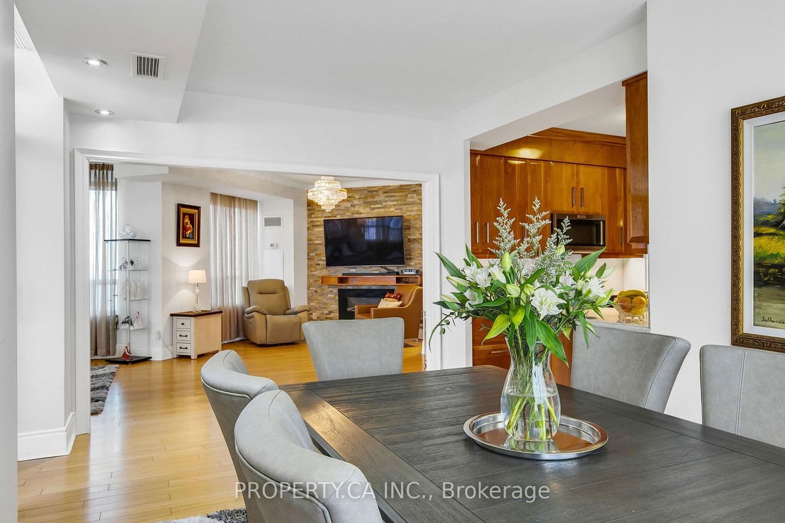 #2804 - 3880 Duke Of York Boulevard