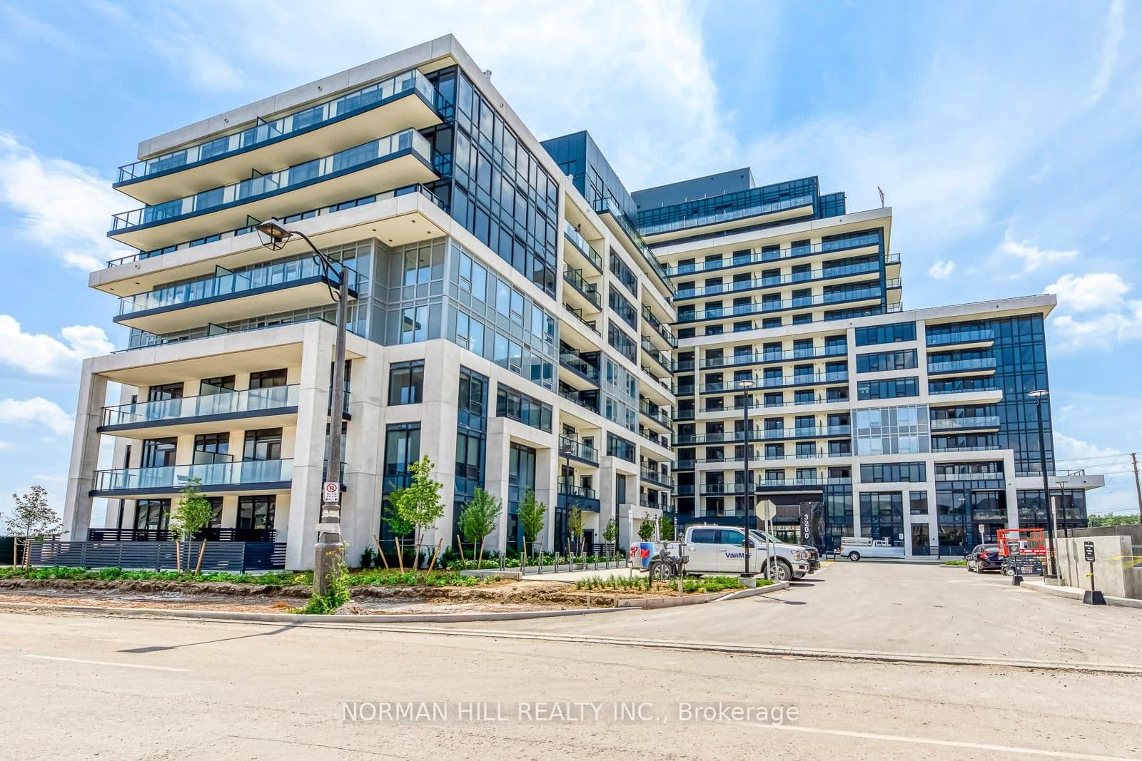 #913 - 3200 William Coltson Avenue