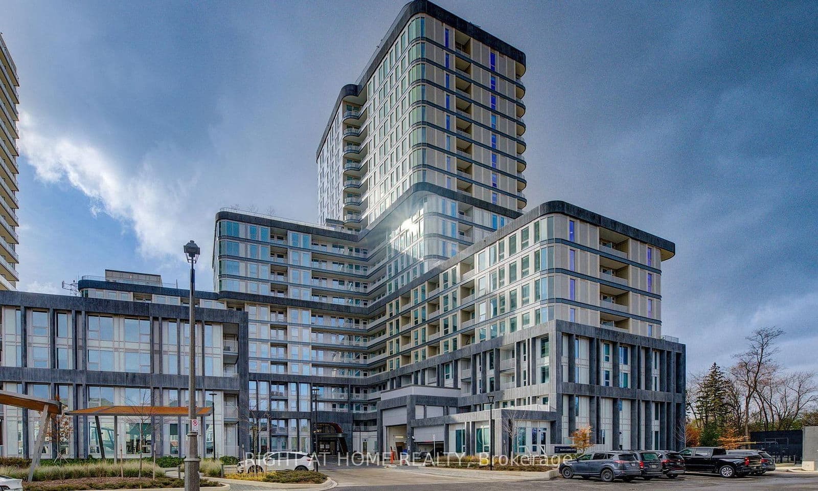 3240 William Coltson Avenue, Unit 2008