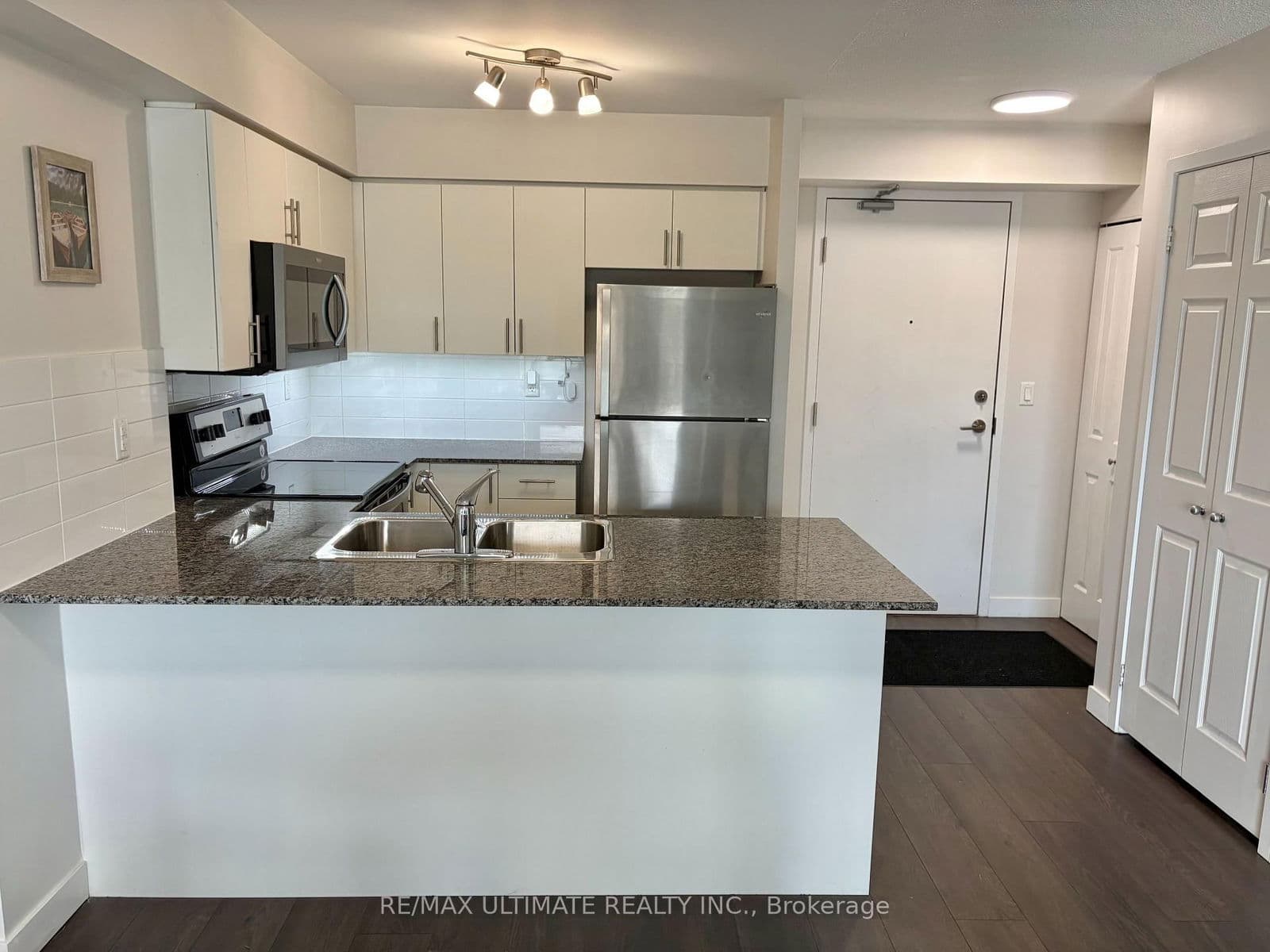 #2308 - 1410 Dupont Street