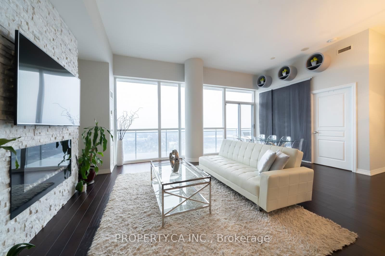 223 Webb Drive, Unit PH3504