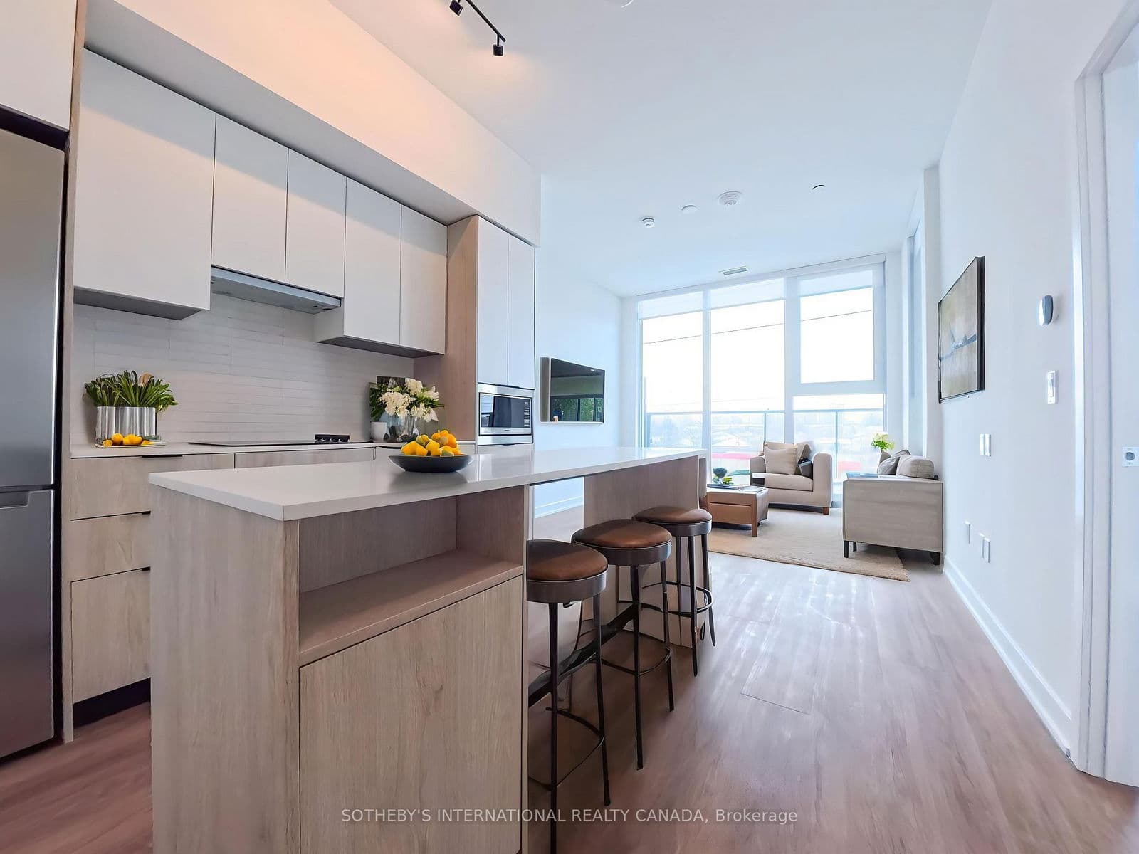 1007 The Queensway, Unit 217