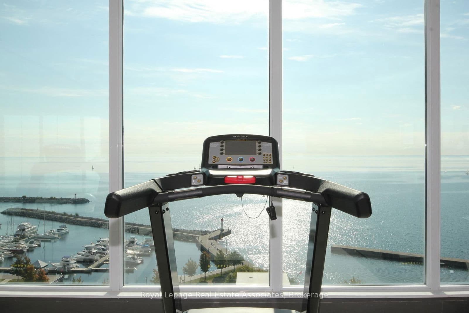 11 Bronte Road, Unit 303