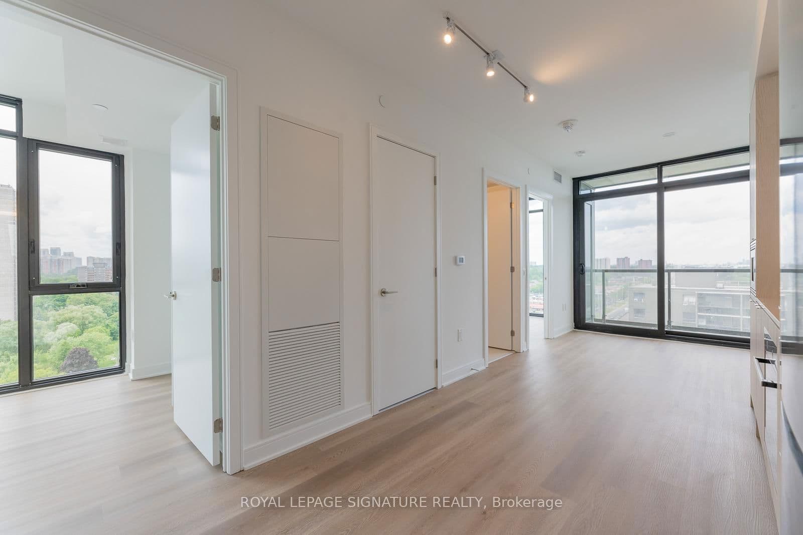 #1204 - 86 Dundas Street E