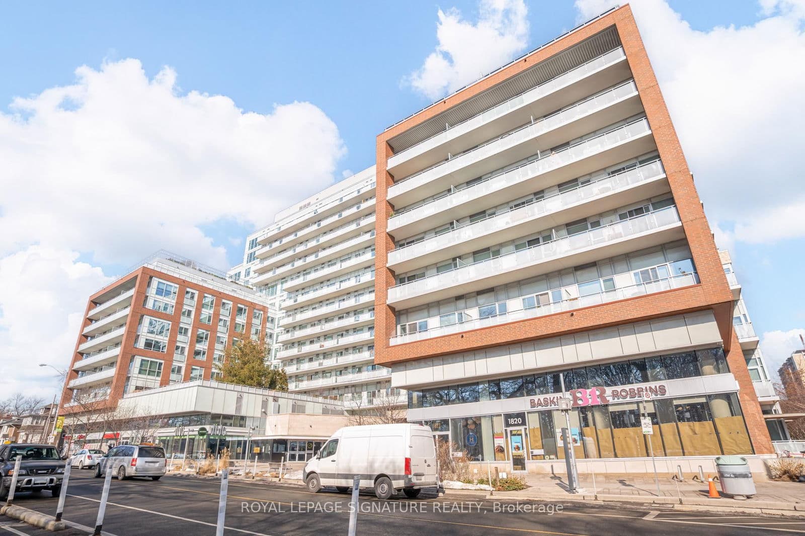 #836 - 1830 Bloor Street W