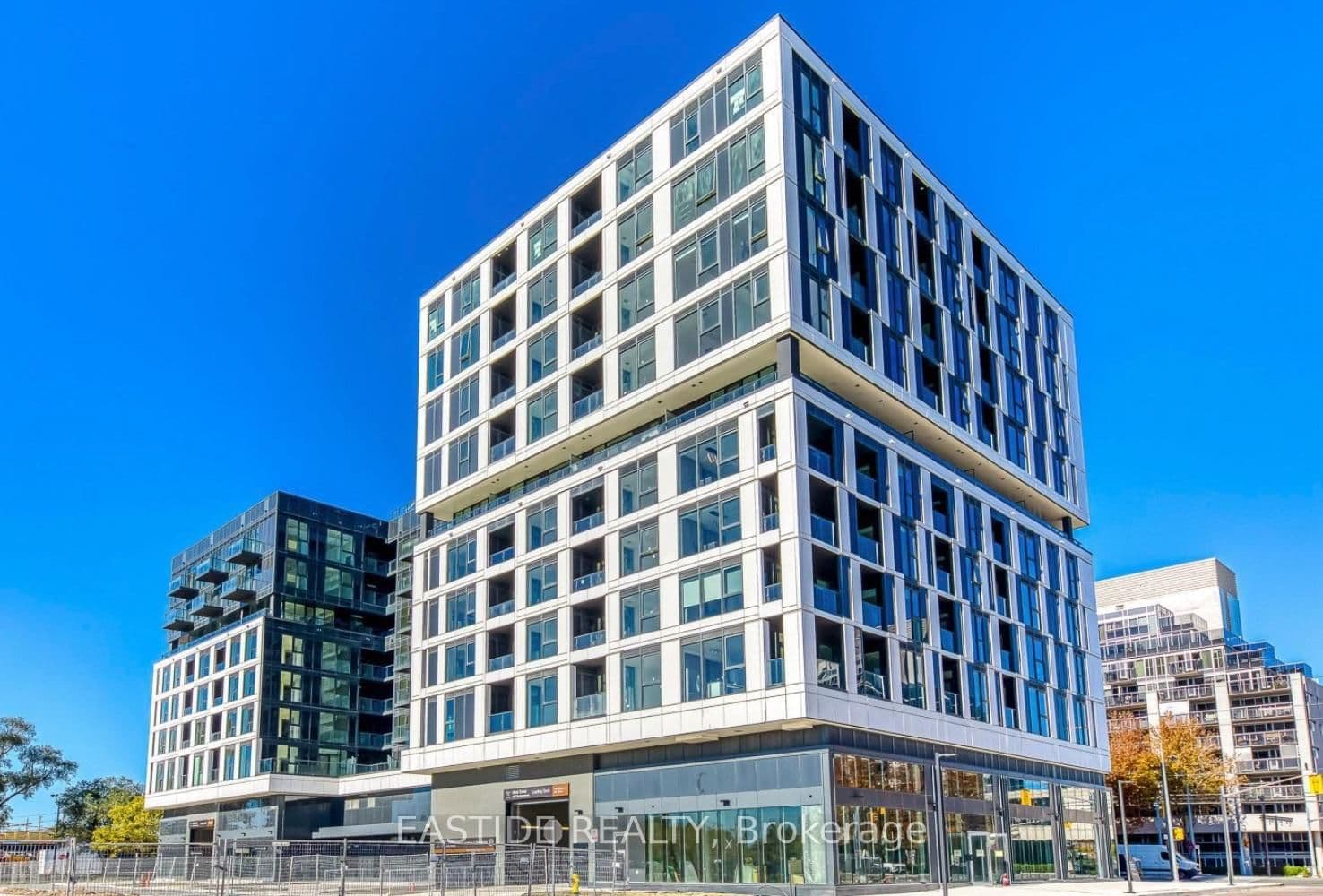 1037 TheQueensway, Unit 504