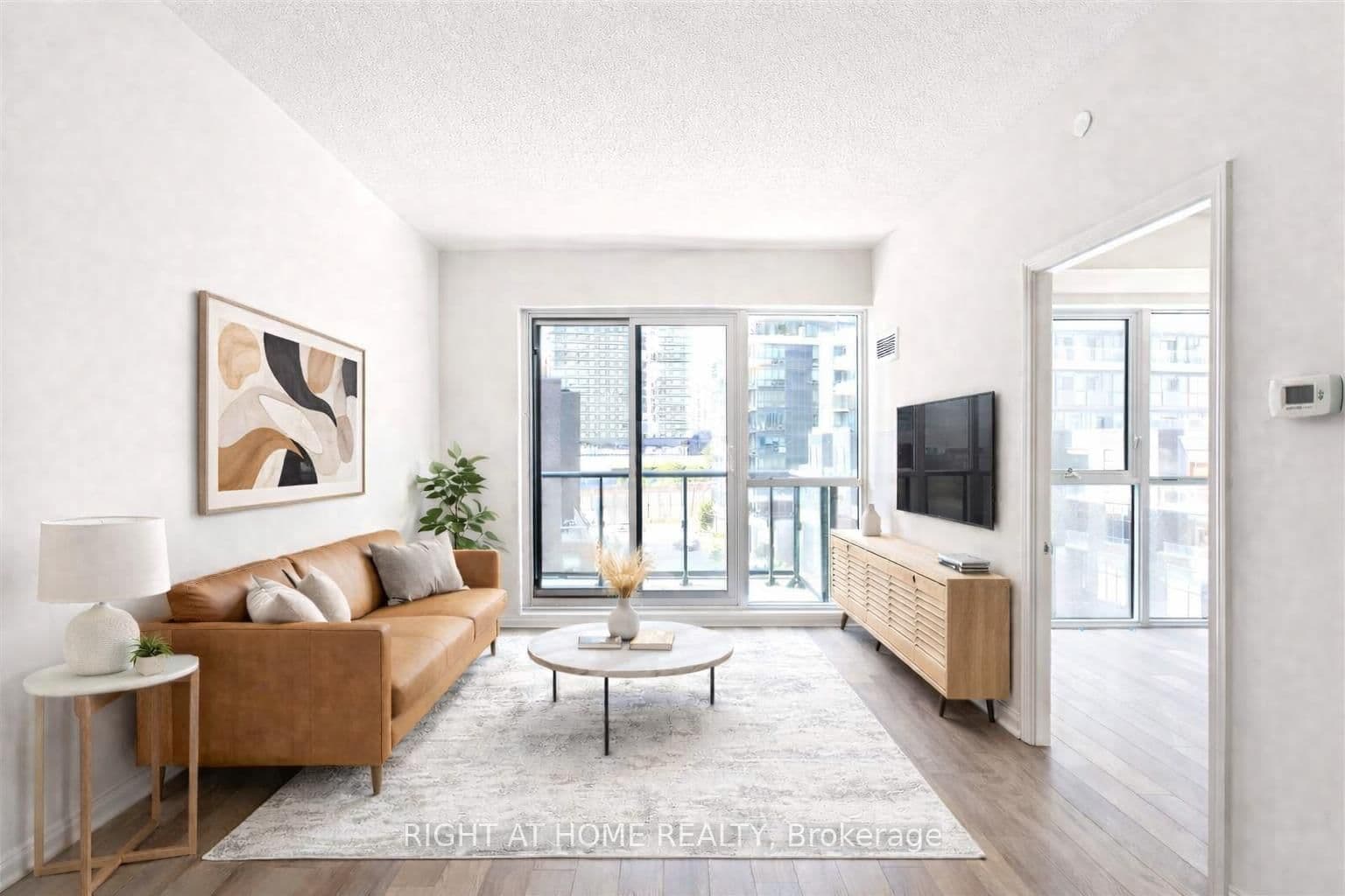 #1003 - 39 Annie Craig Drive