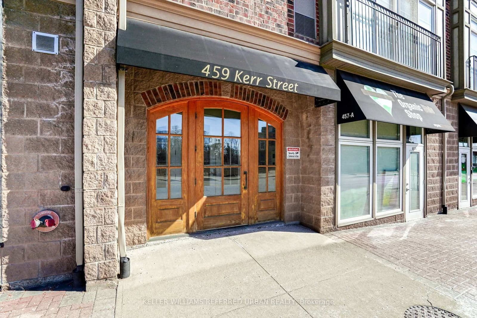 #305 - 459 Kerr Street