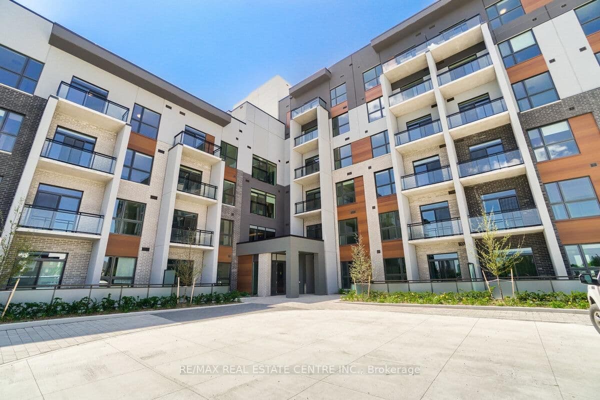 #119 - 95 DUNDAS Street W