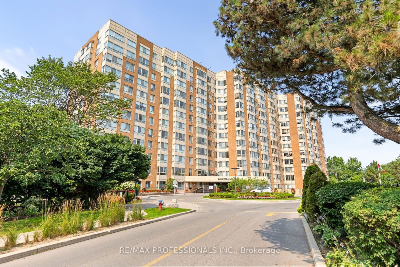 1485 Lakeshore Road E, Unit 114