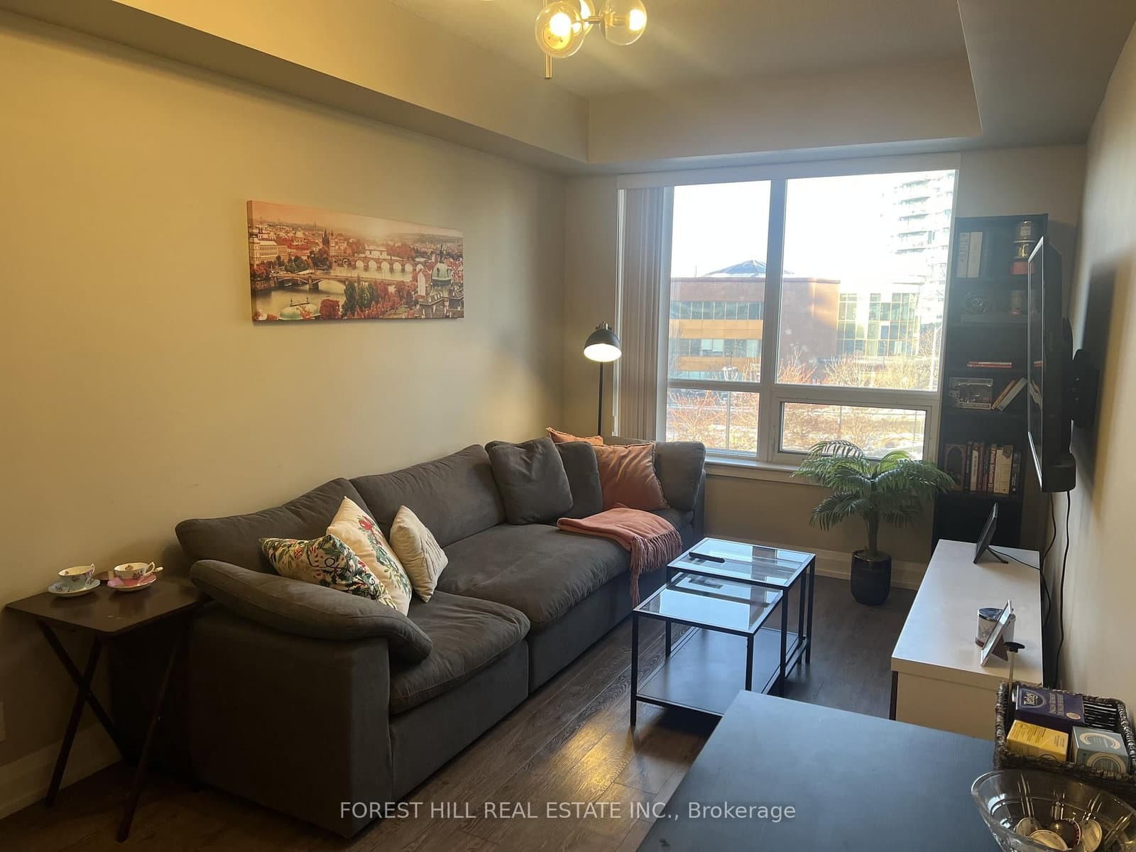 1070 Sheppard Avenue W, Unit 319