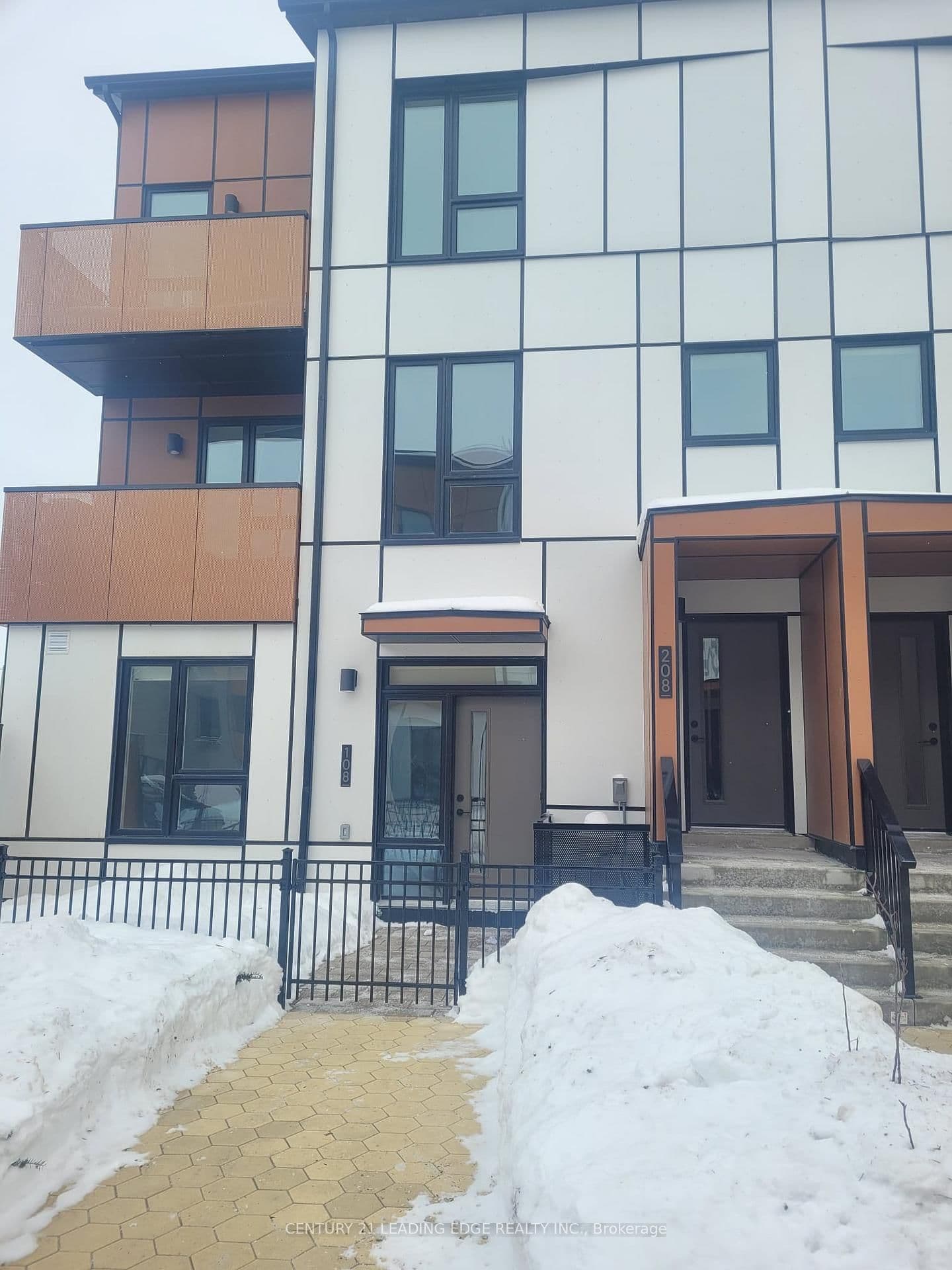 30 All Nations Drive N, Unit TH1-208