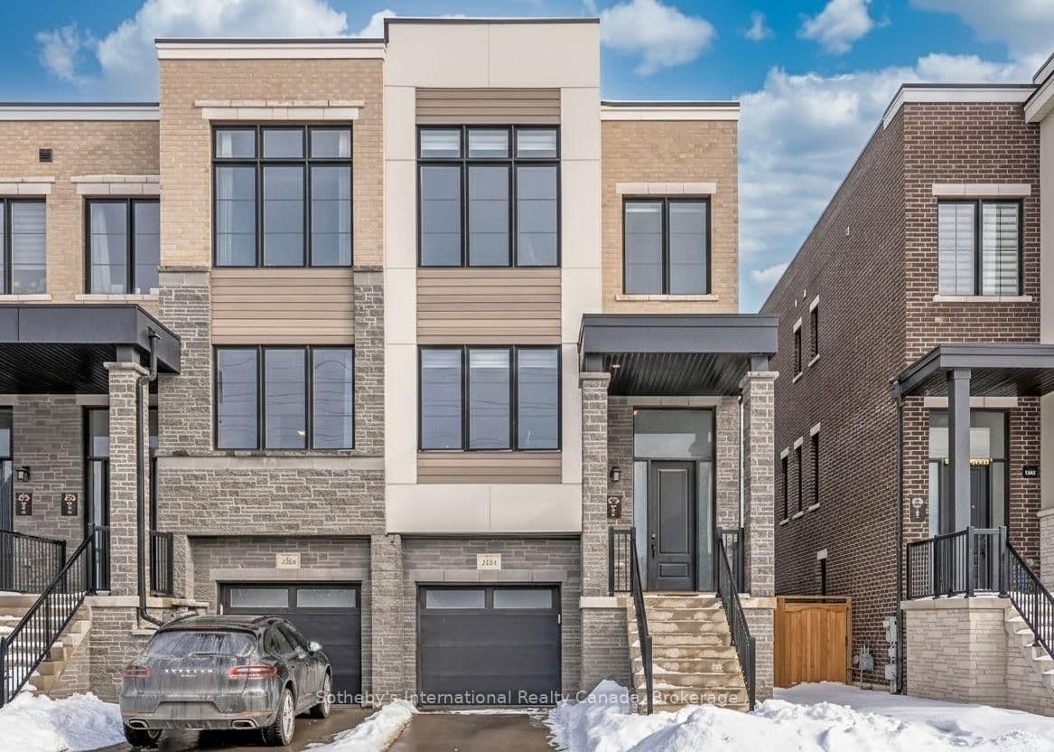 1492 Yellow Rose Circle