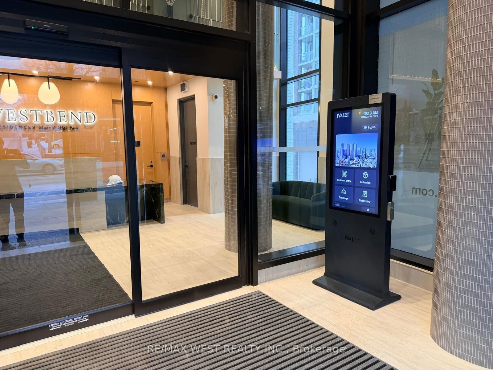 1660 Bloor Street W, Unit 606