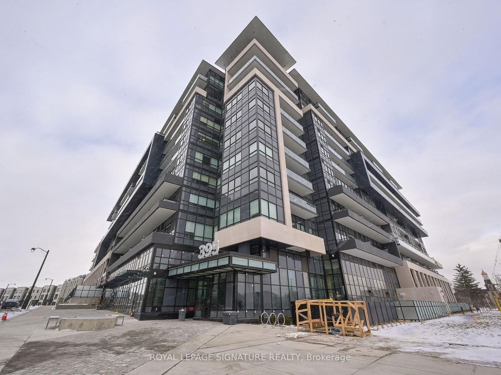 395 Dundas Street W, Unit LPH22