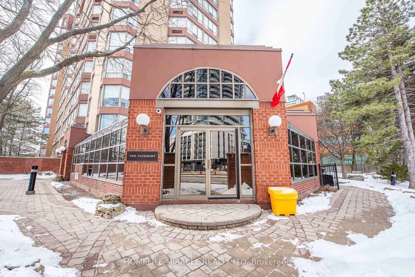 #504 - 25 Fairview Road W