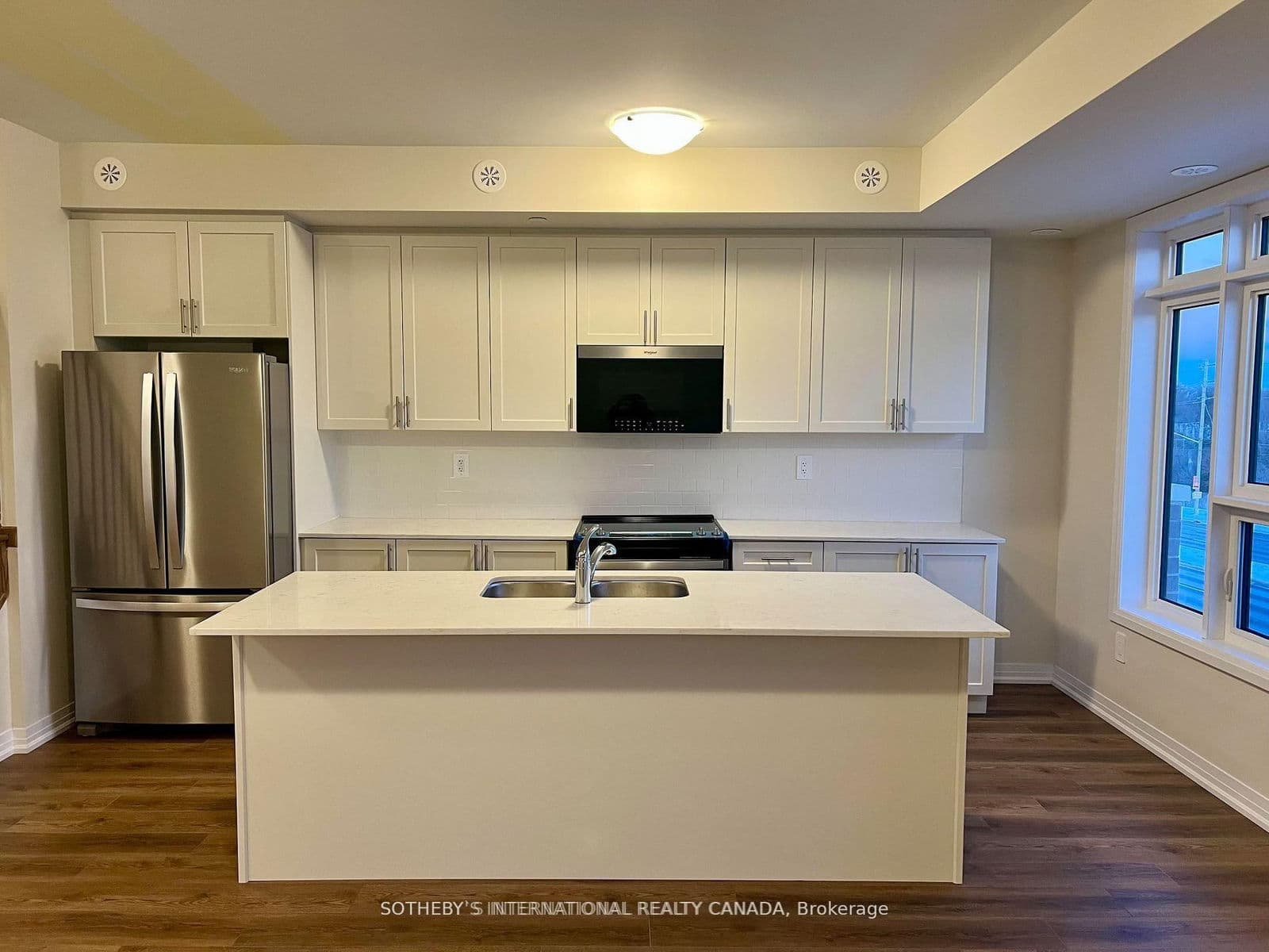 1585 Rose Way, Unit 103