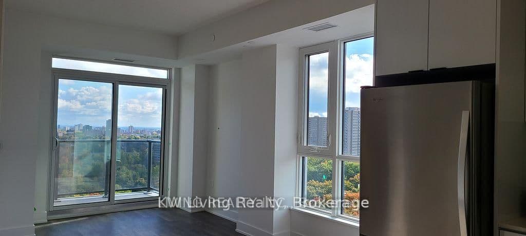 202 Burnhamthorpe Road E, Unit 1302W