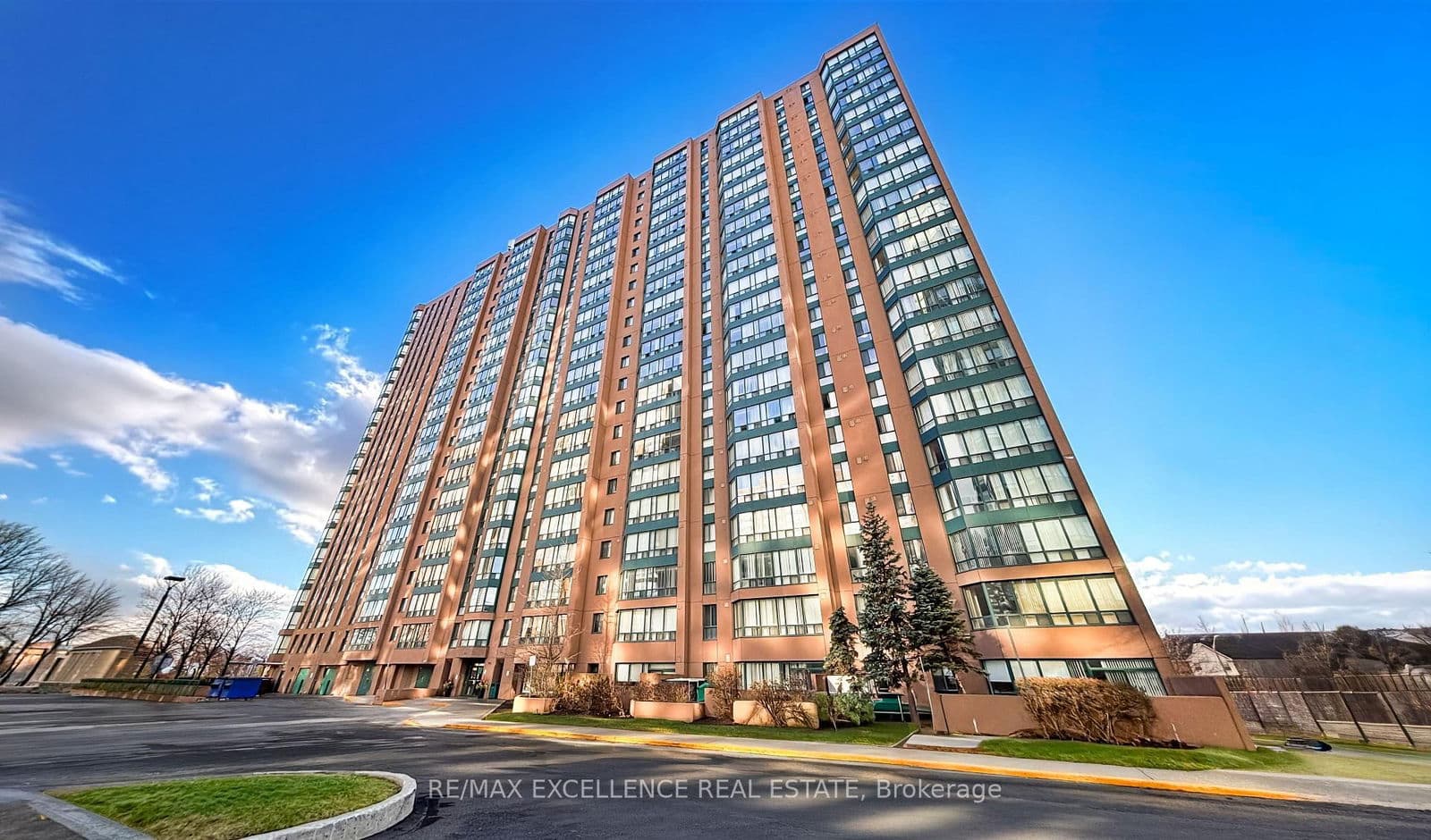 #201 - 155 Hillcrest Avenue