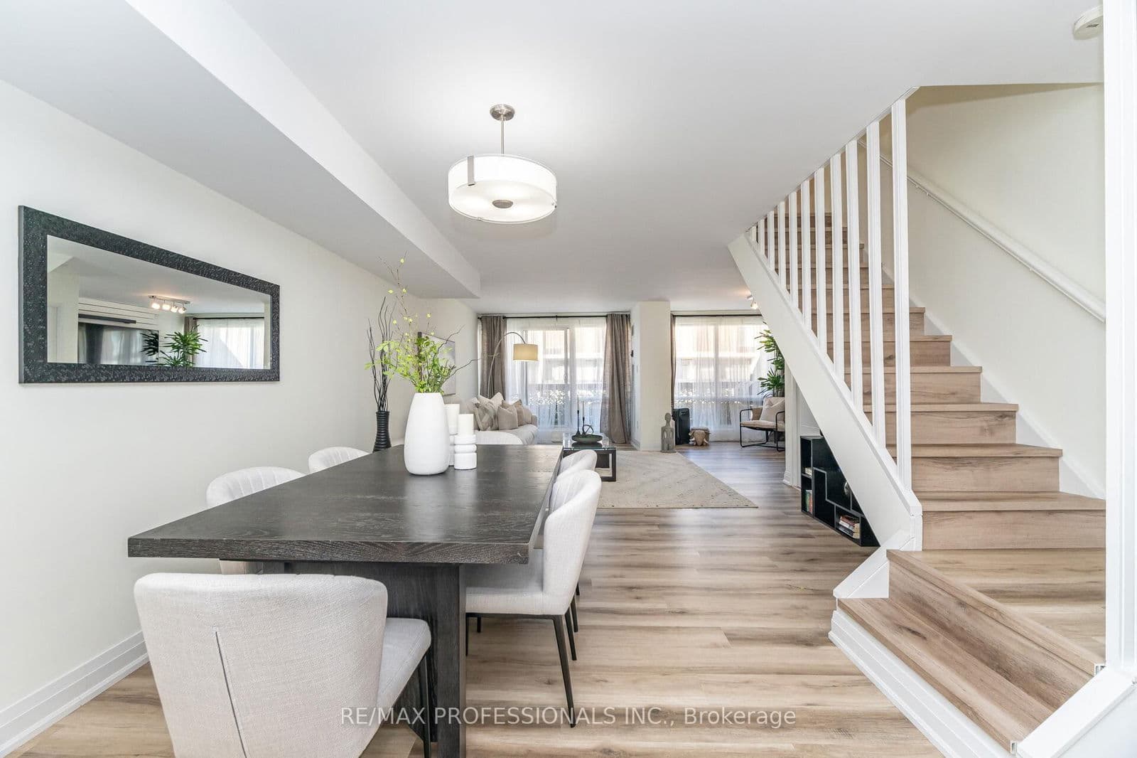 364 The East Mall, Unit 326B