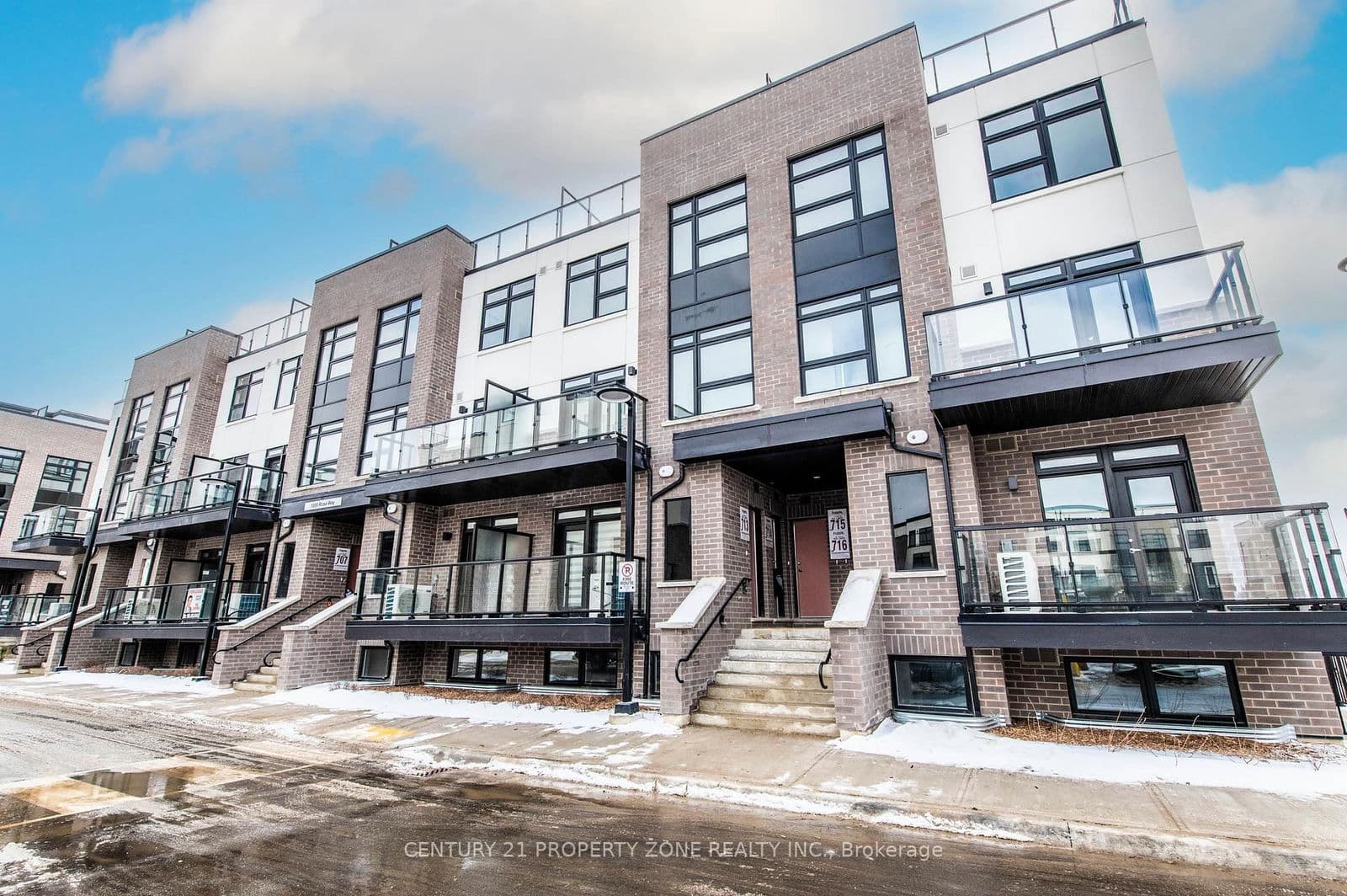 1589 Rose Way, Unit 115