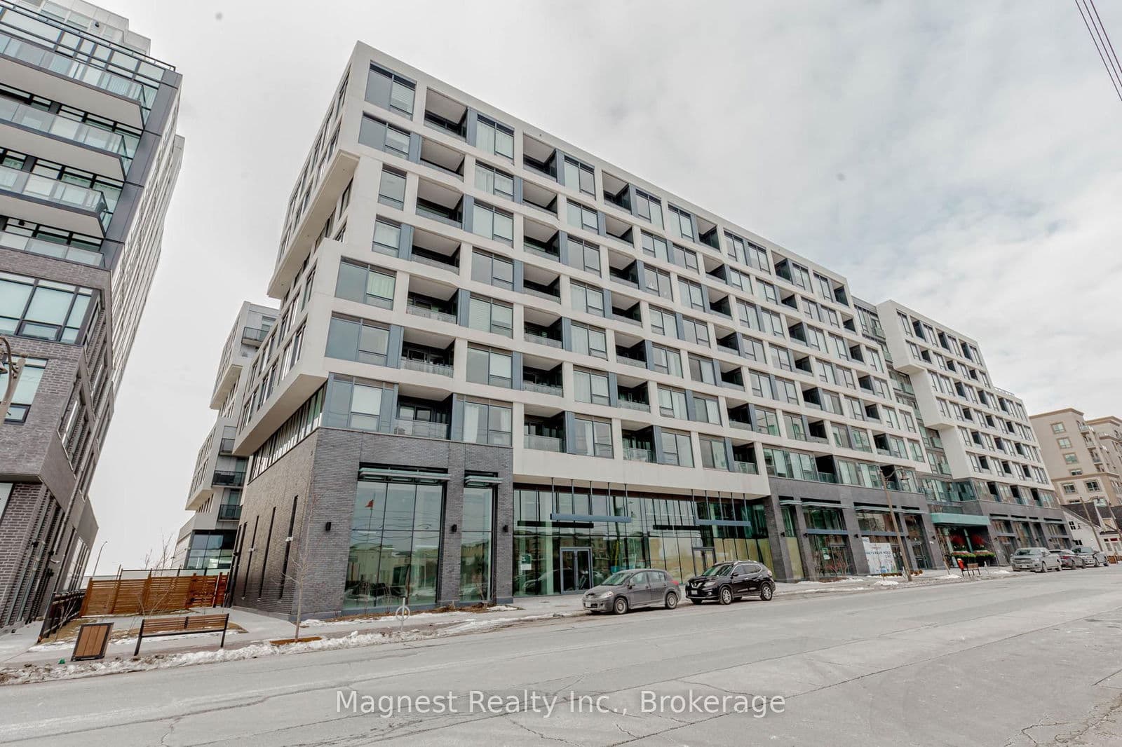 2450 OLD BRONTE Road, Unit 416