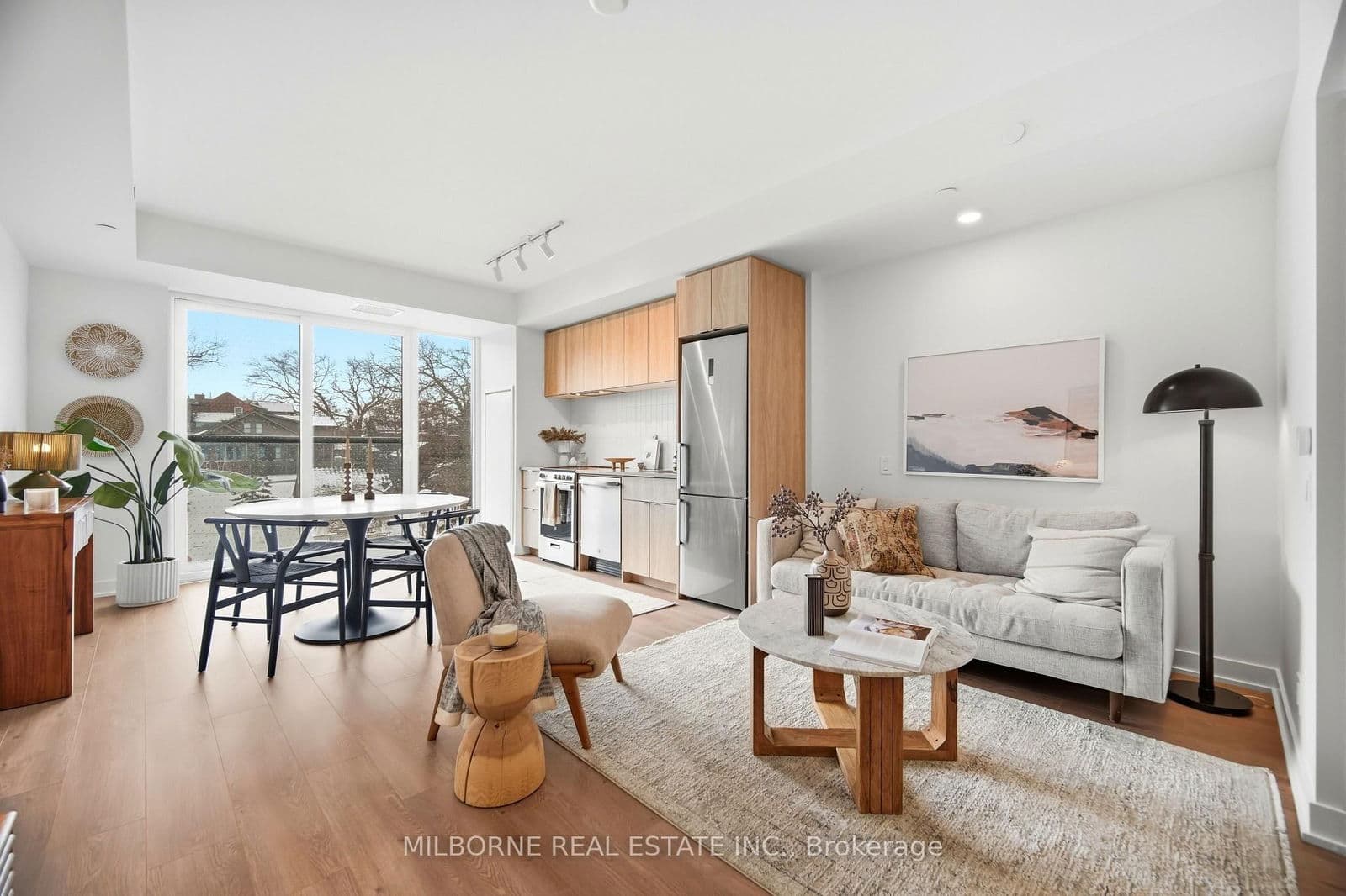 #308 - 1660 Bloor Street W