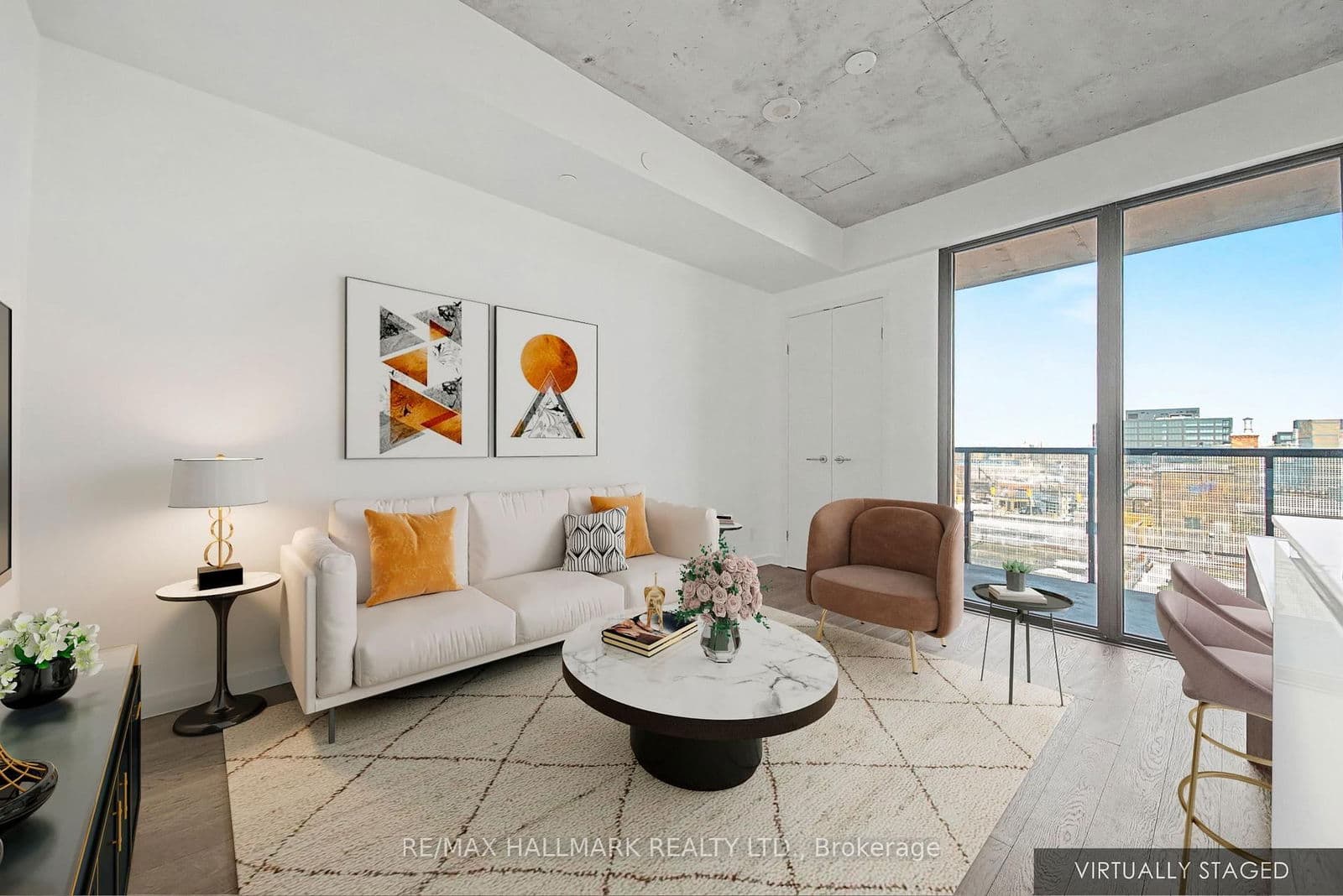 #609 - 383 Sorauren Avenue