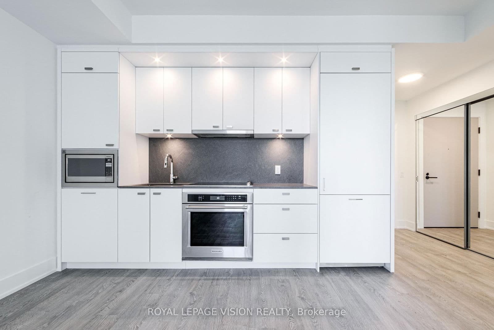 858 Dupont Street, Unit 332