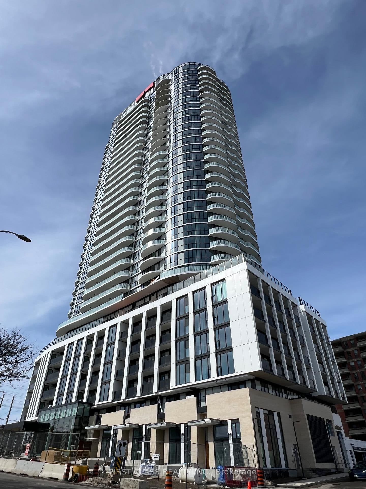 1 Fairview Road E, Unit 2005