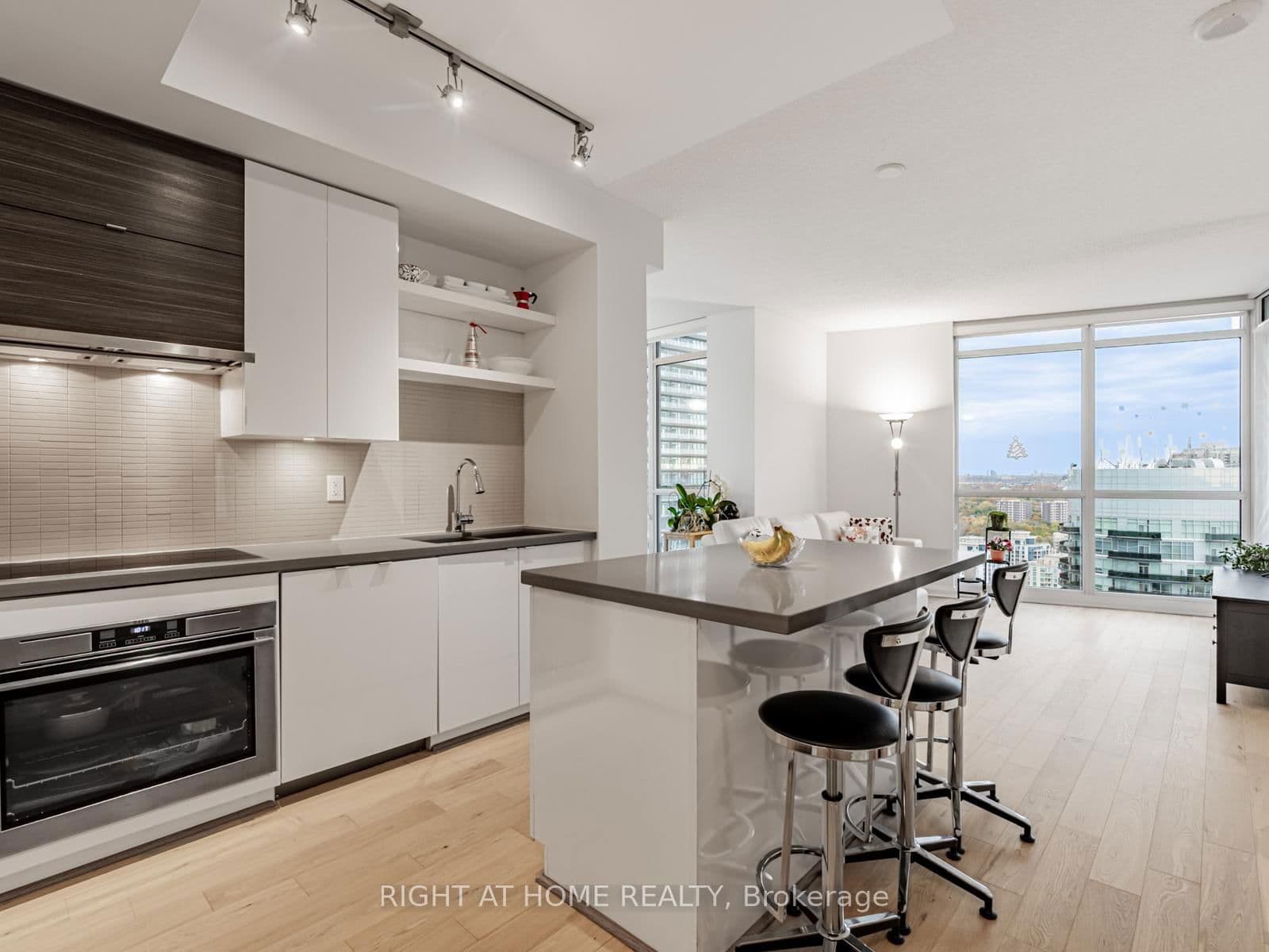 #3507 - 59 ANNIE CRAIG Drive