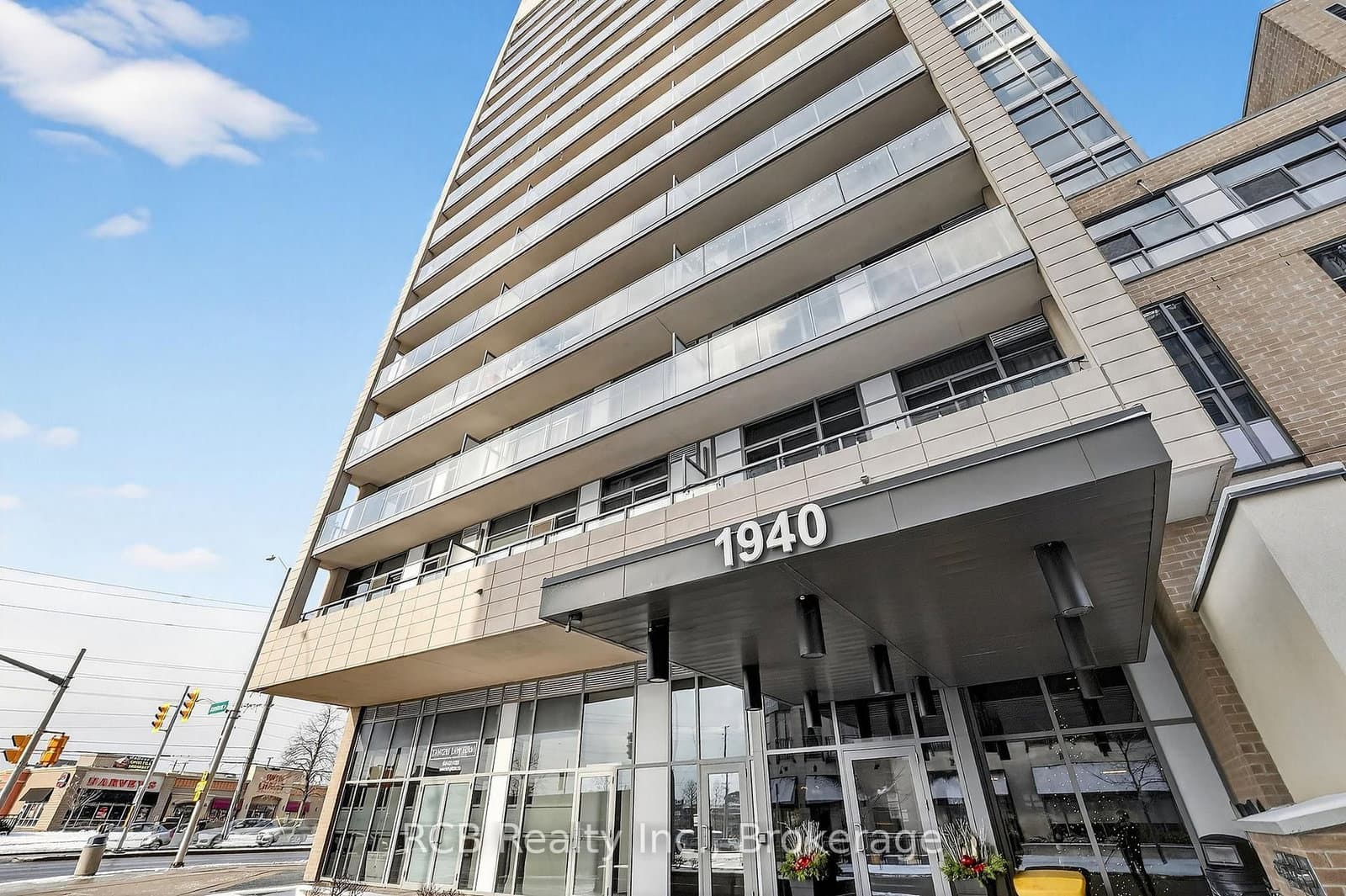 #1006 - 1940 Ironstone Drive