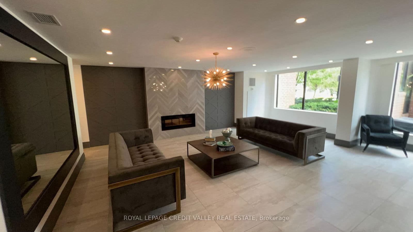 #704 - 1270 MAPLE CROSSING Boulevard