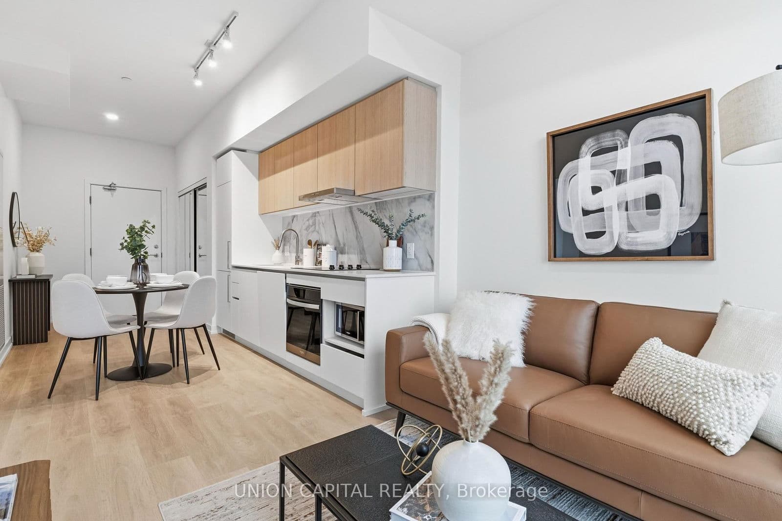 #LPH06 - 1100 Sheppard Avenue W