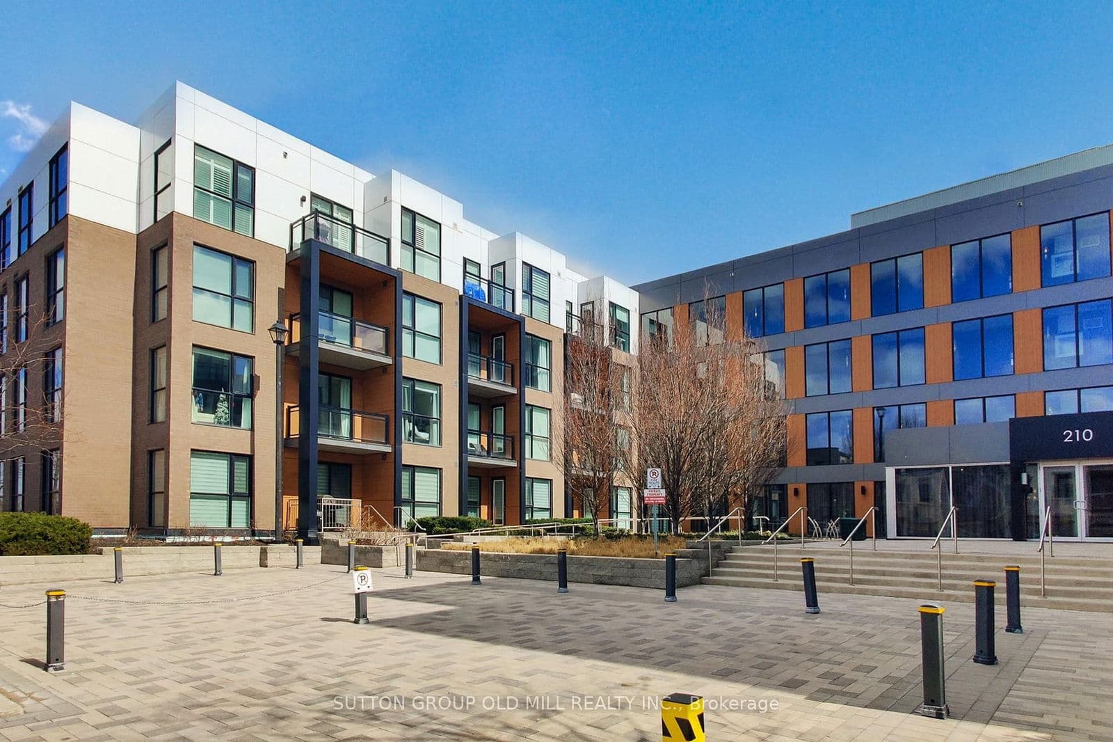 #214 - 210 Sabina Drive