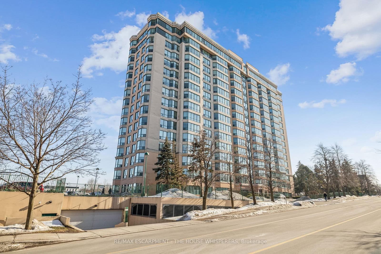 #701 - 100 Millside Drive