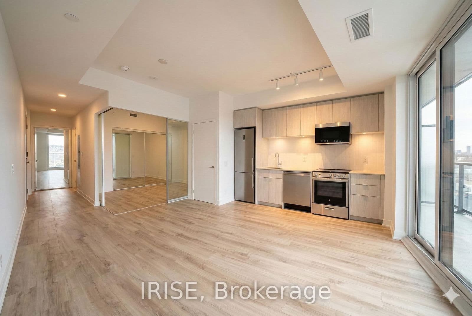 1660 Bloor Street W, Unit 712