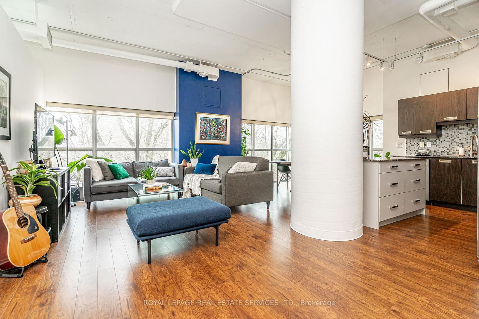 #206 - 2 Fieldway Road