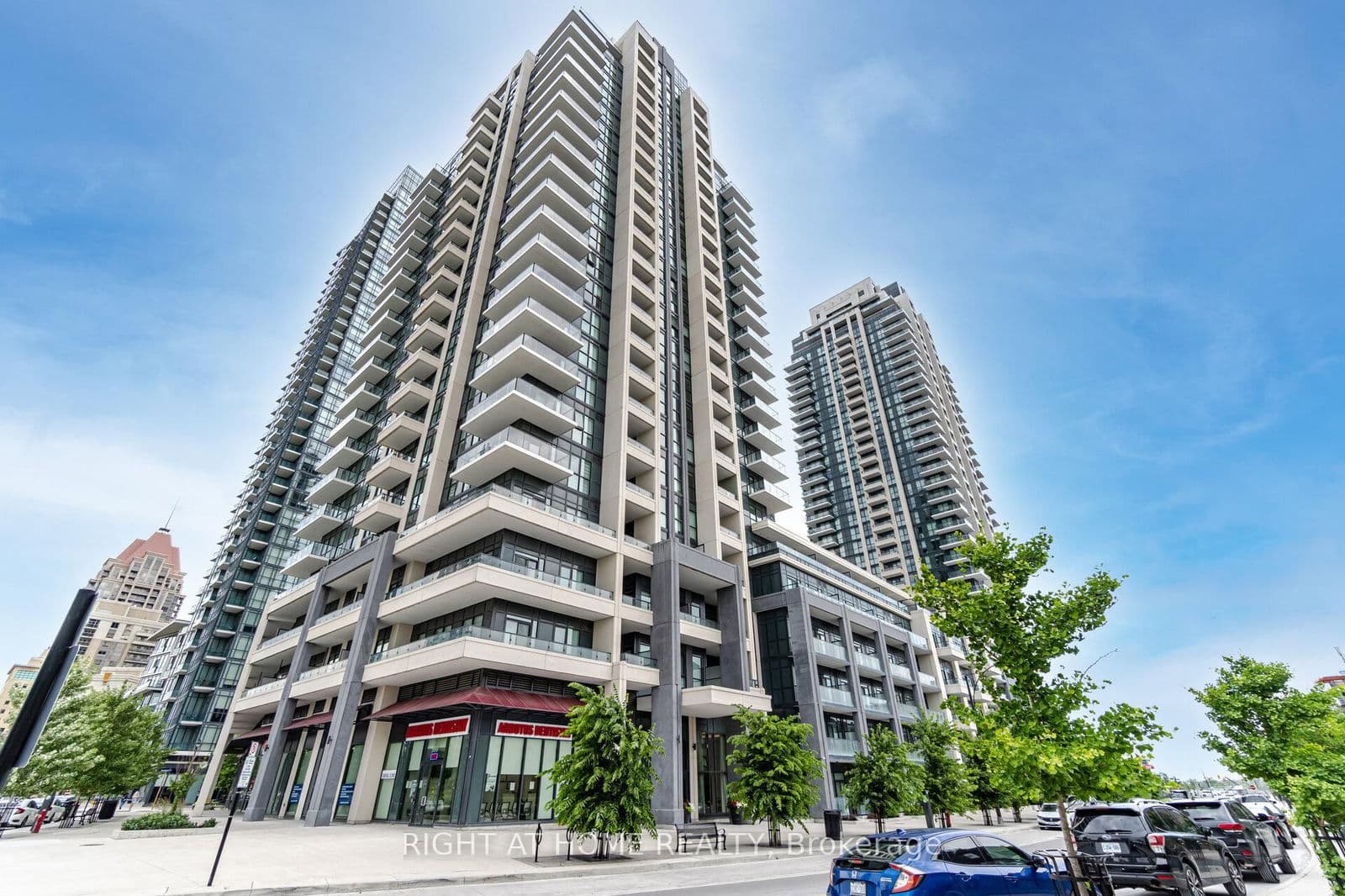 #Lph5 - 4085 Parkside Village Drive