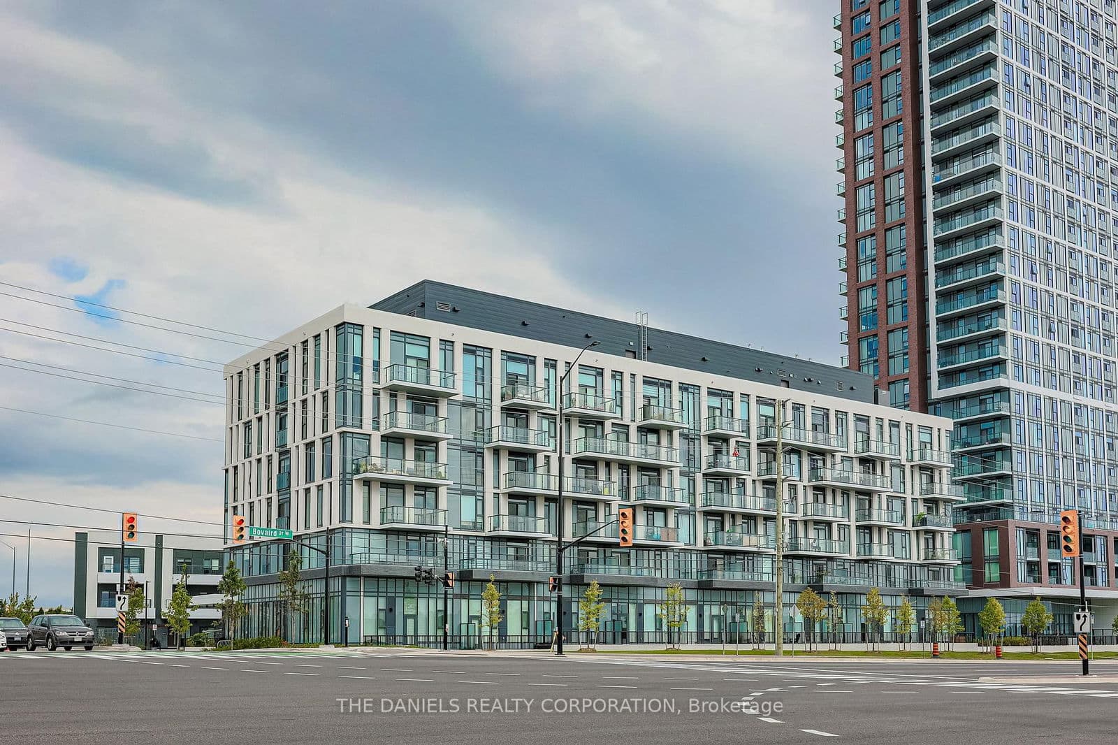 10 Lagerfeld Drive, Unit 114