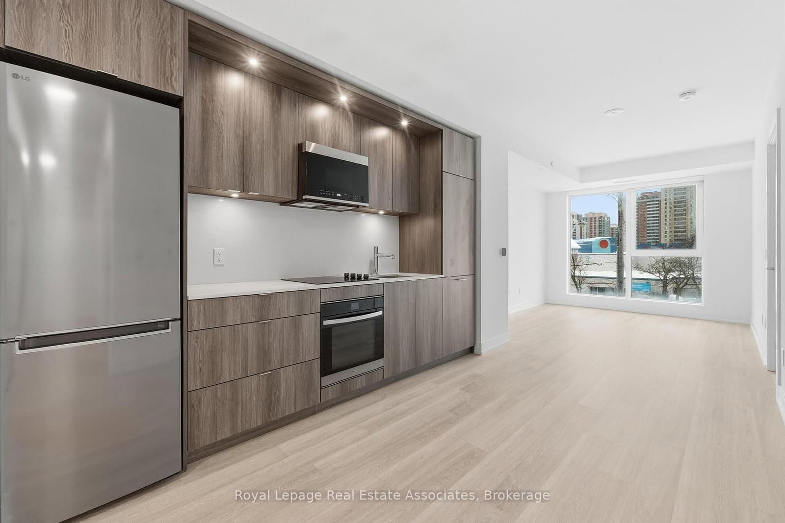 25 Cordova Avenue, Unit 313