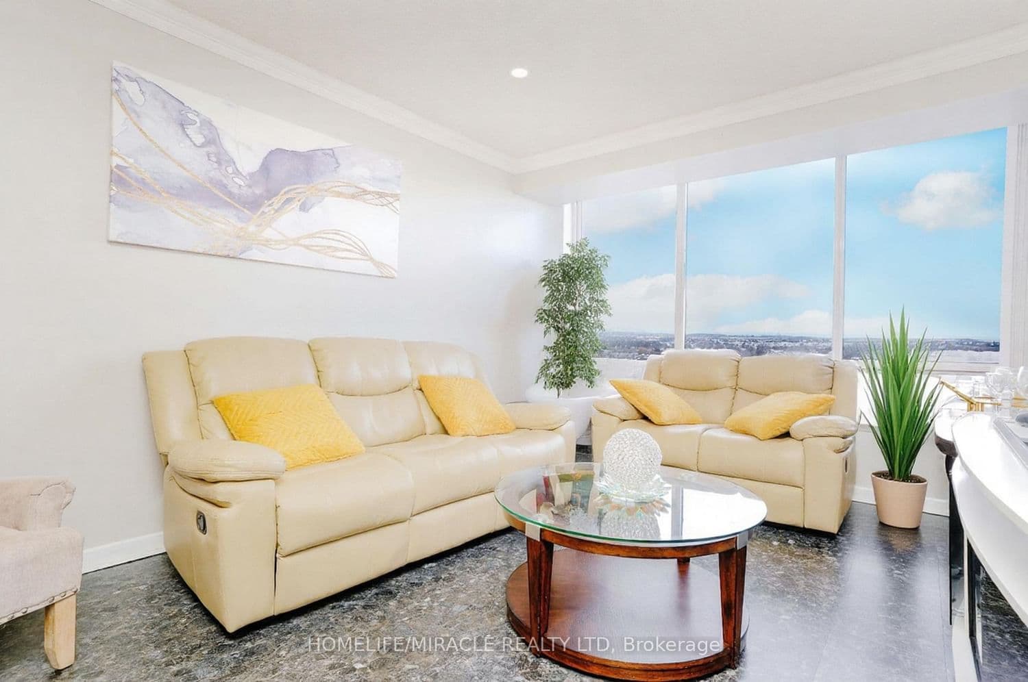 #1705 - 26 Hanover Road