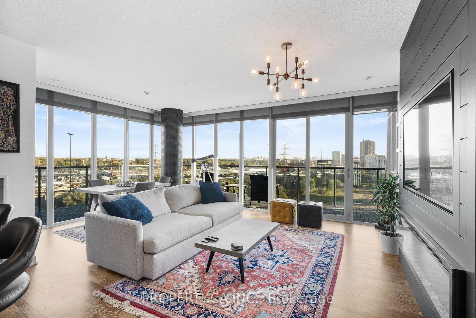 #1211 - 90 Park Lawn Road