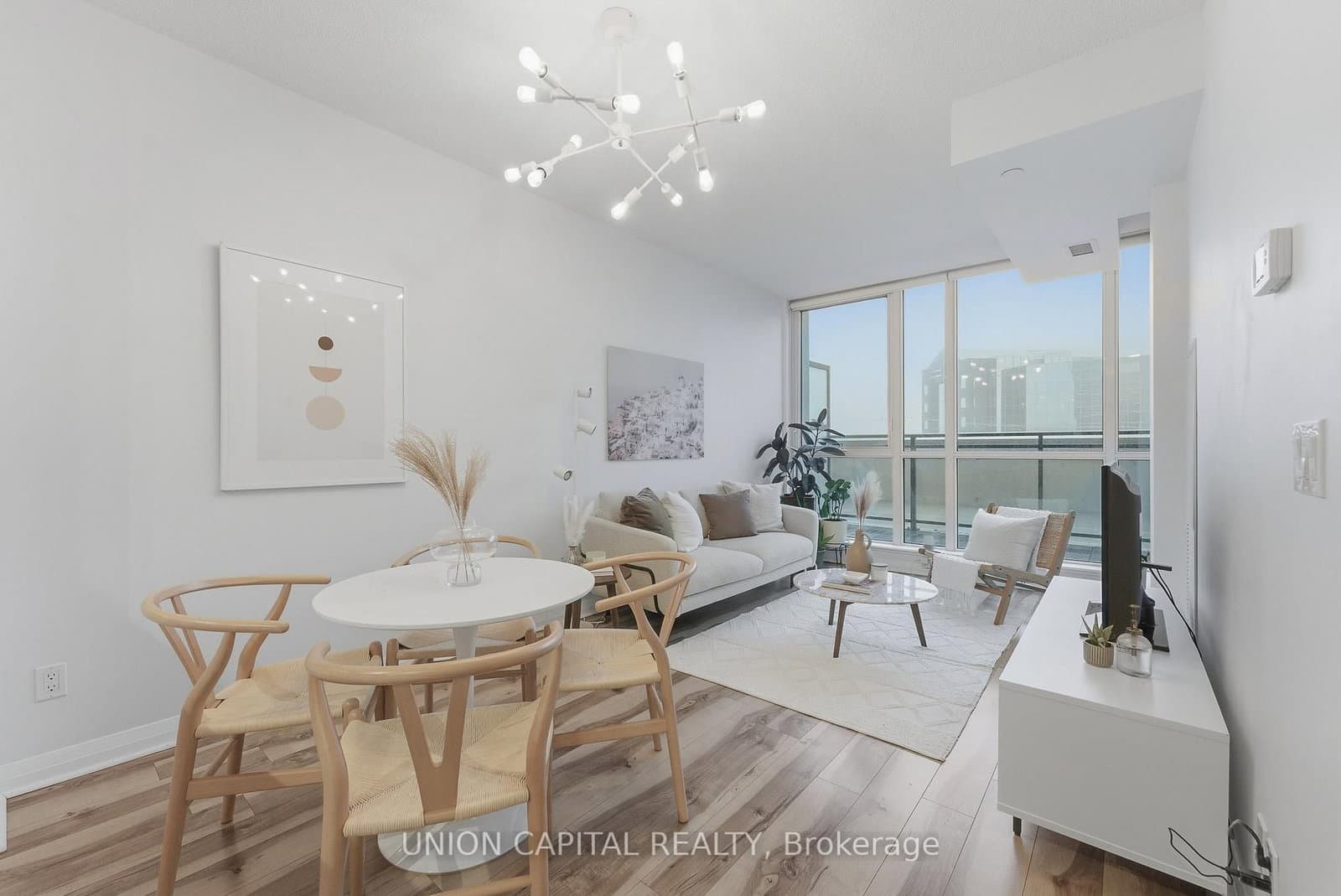 #508 - 55 Eglinton Avenue W