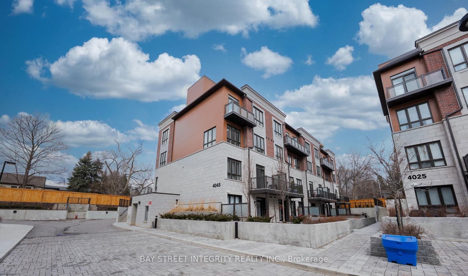 4045 Hickory Drive, Unit 7